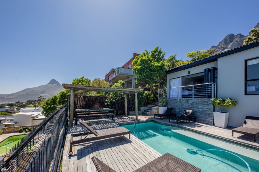 To Let 6 Bedroom Property for Rent in Camps Bay Western Cape